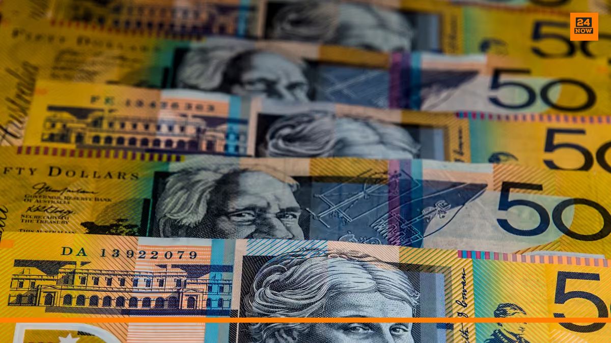 Australian Wage Growth Slows as Average Weekly Earnings Reach New Benchmark